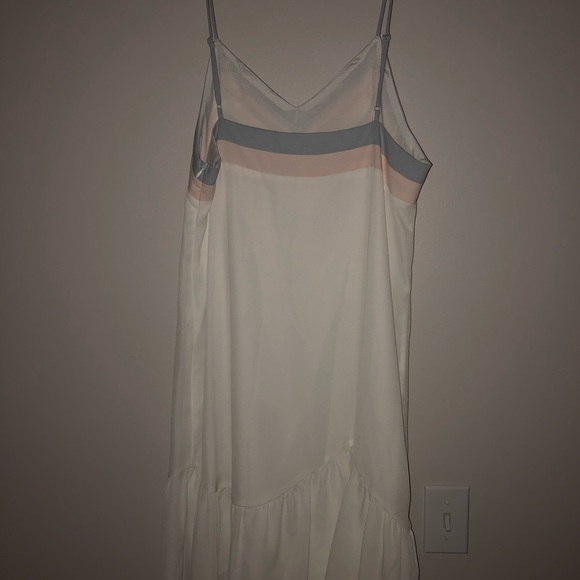 White summer dress with pink and blue details - Picture 3 of 8